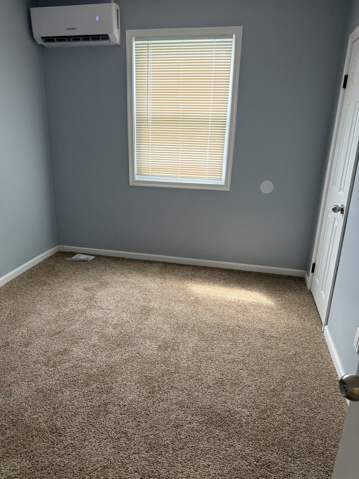 440 Morehouse Dr #1 - Photo 5 of 8