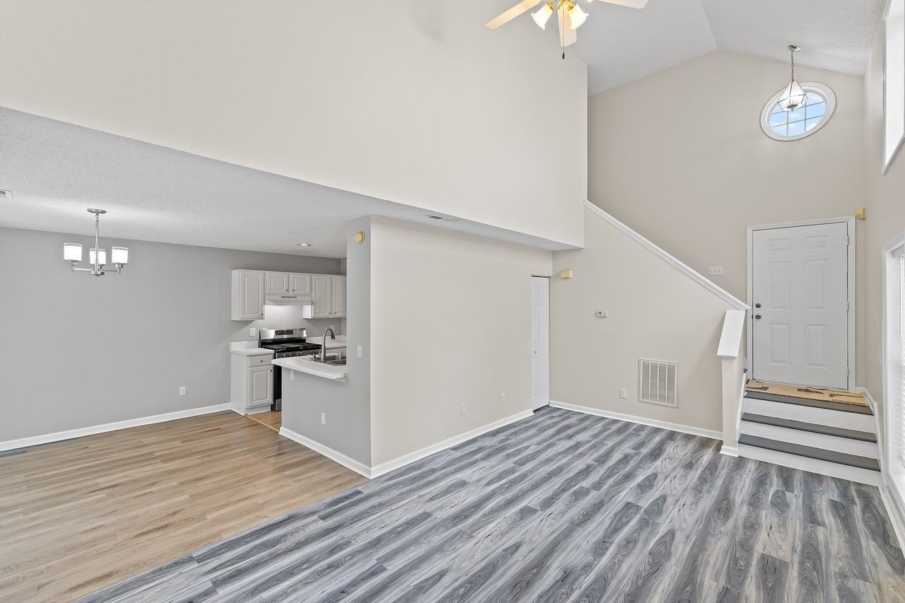 4224 Lake Woodard Dr #1 - Photo 7 of 39