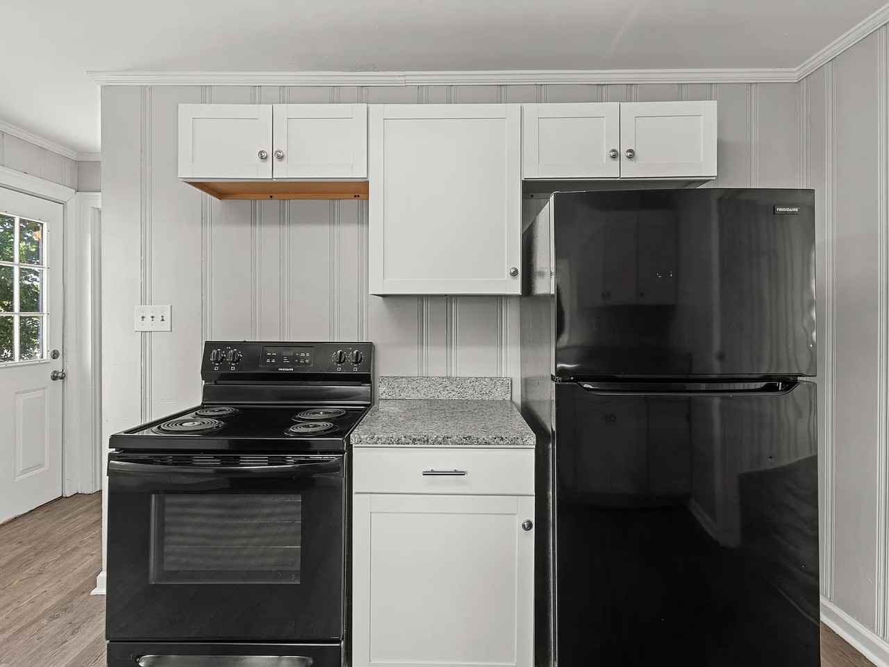 1205 Louisville Rd #1 - Photo 3 of 9
