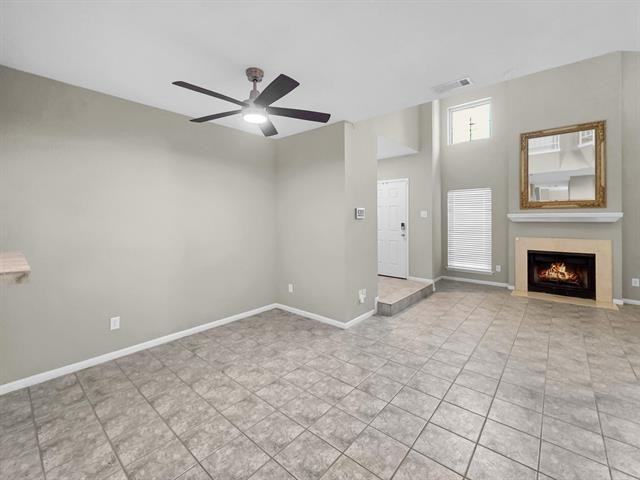 1620 Wellington Pl - Photo 3 of 31