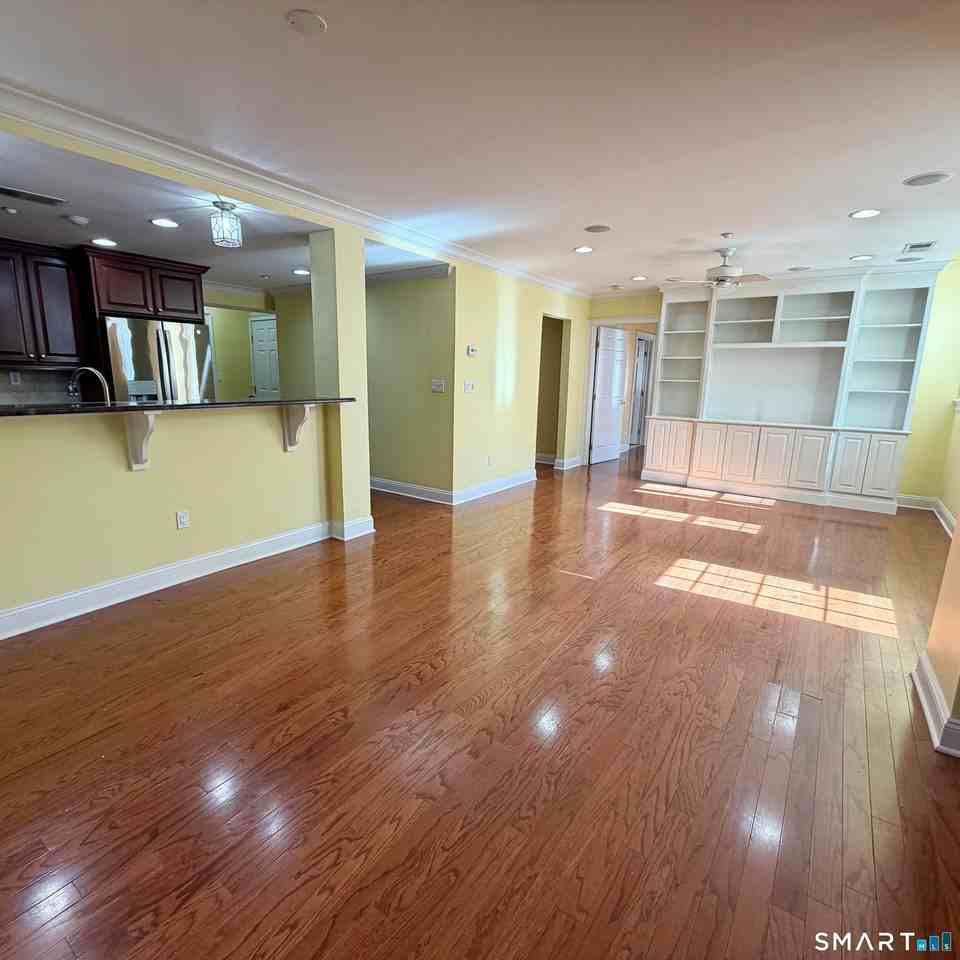 30 Schoolhouse Dr - Photo 4 of 31