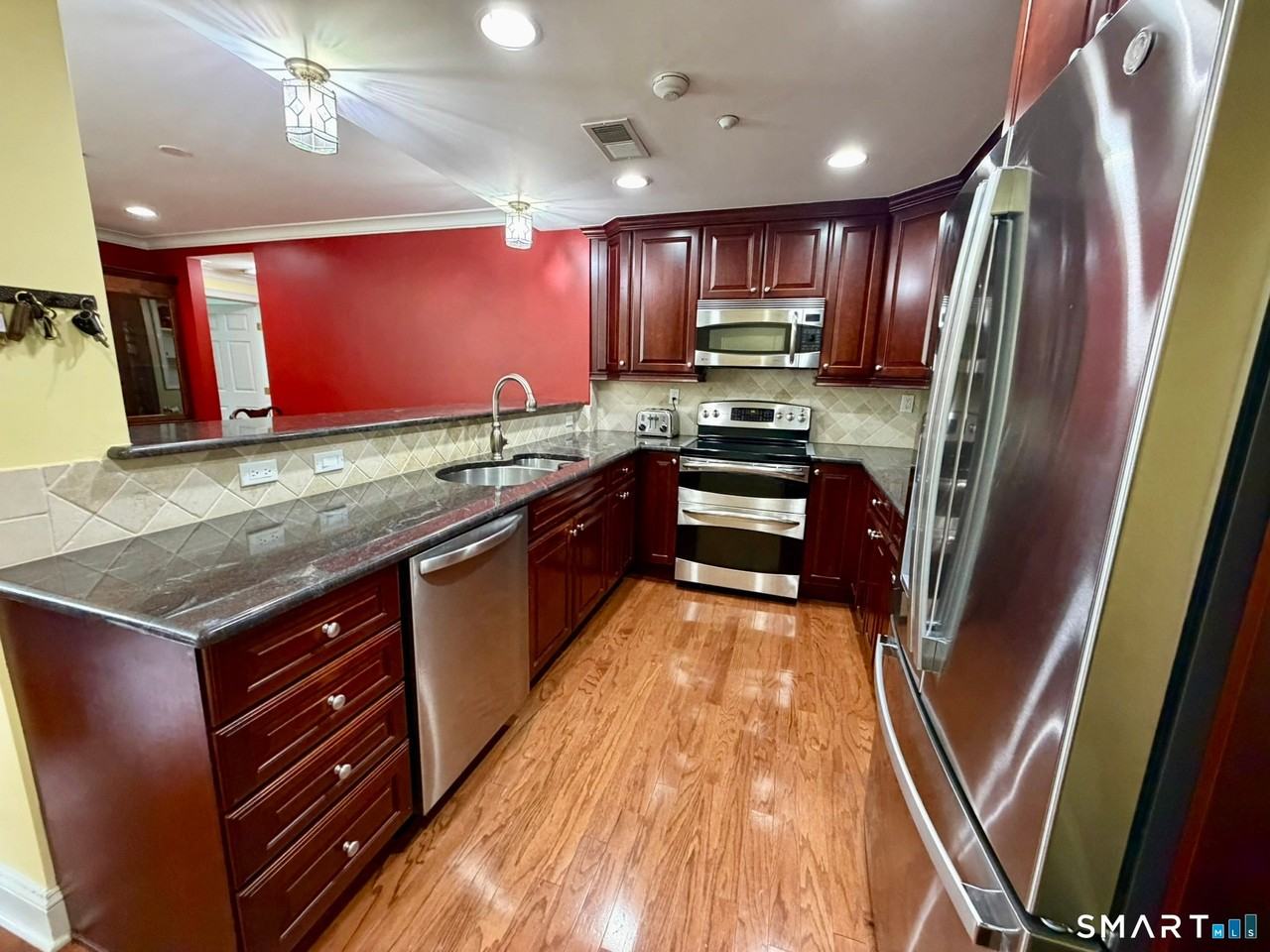30 Schoolhouse Dr - Photo 6 of 31