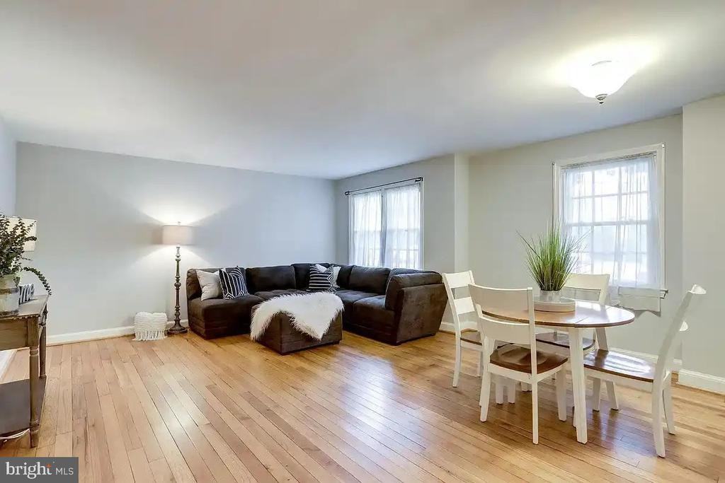 1319 S Walter Reed Dr - Photo 2 of 15