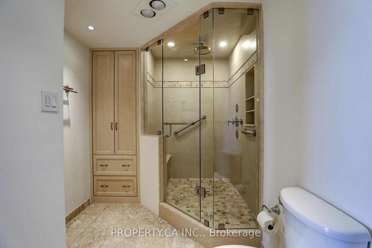 2045 Lake Shore Boulevard West - Photo 10
