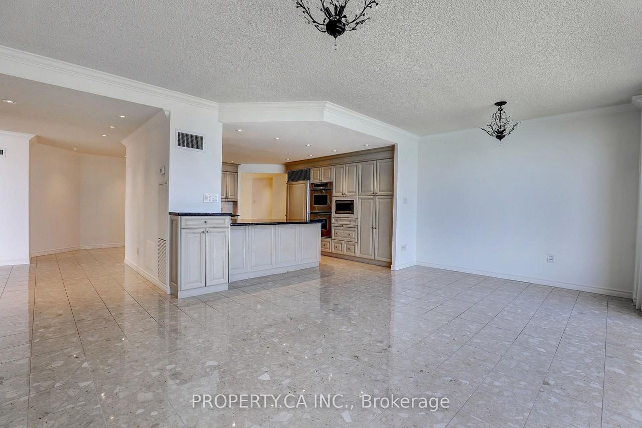 2045 Lake Shore Boulevard West #3701 - Photo 4 of 36