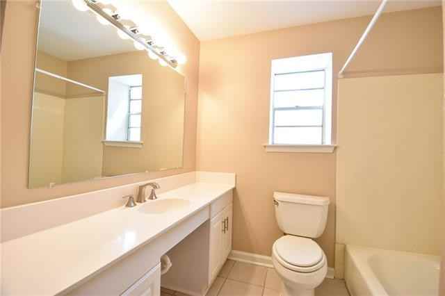 3012 12th St #1 - Photo 2 of 6