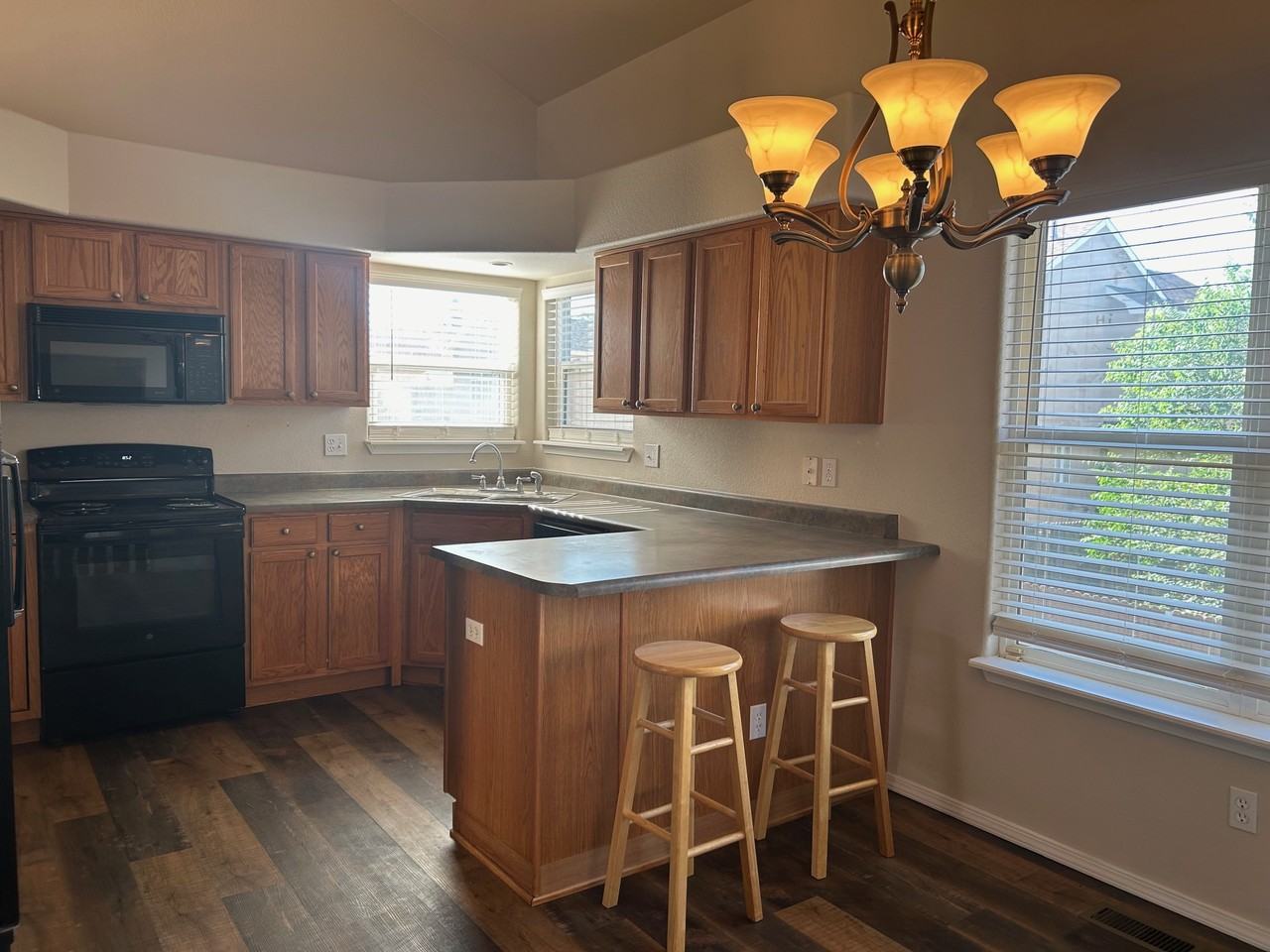 4715 Canyon Wren Ln #1 - Photo 2 of 16