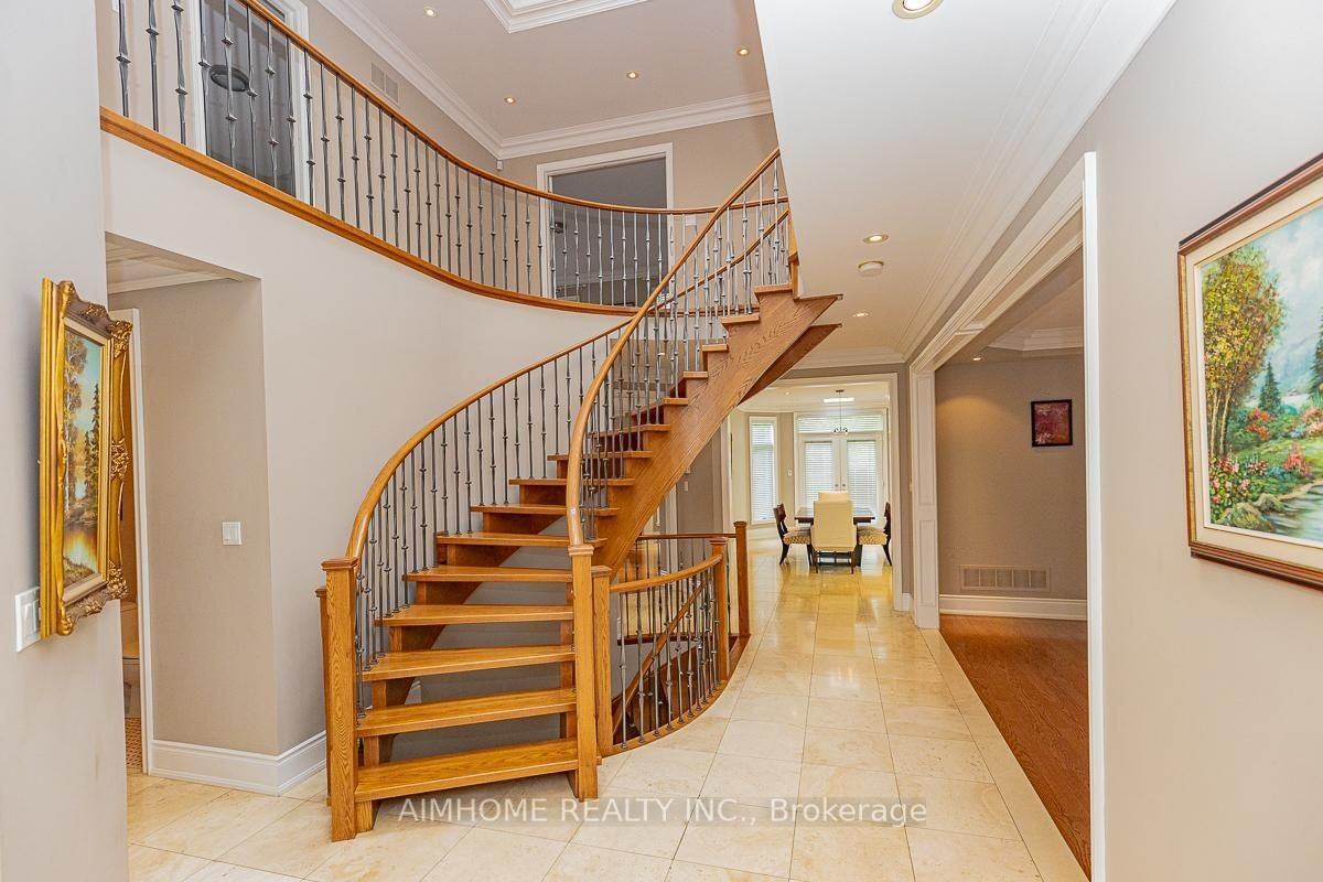 395 Princess Avenue - Photo 5 of 40