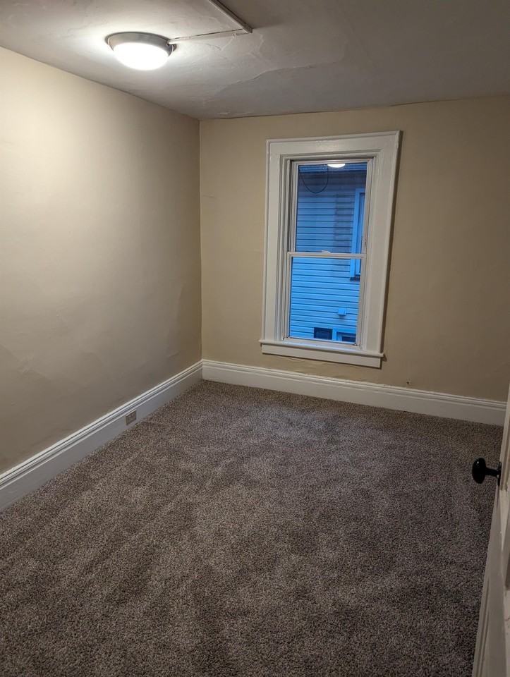 25 Benedict St #3 - Photo 3 of 8