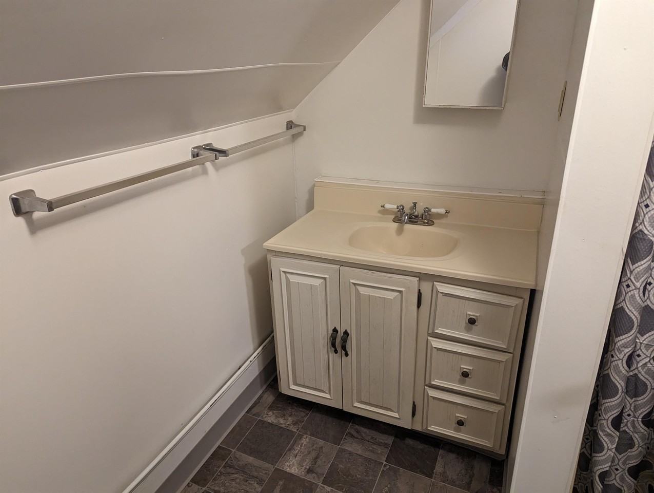 25 Benedict St #3 - Photo 6 of 8