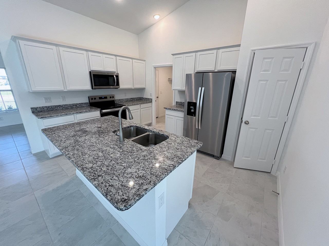 1510 Nw 13th Ter #1 - Photo 3 of 40