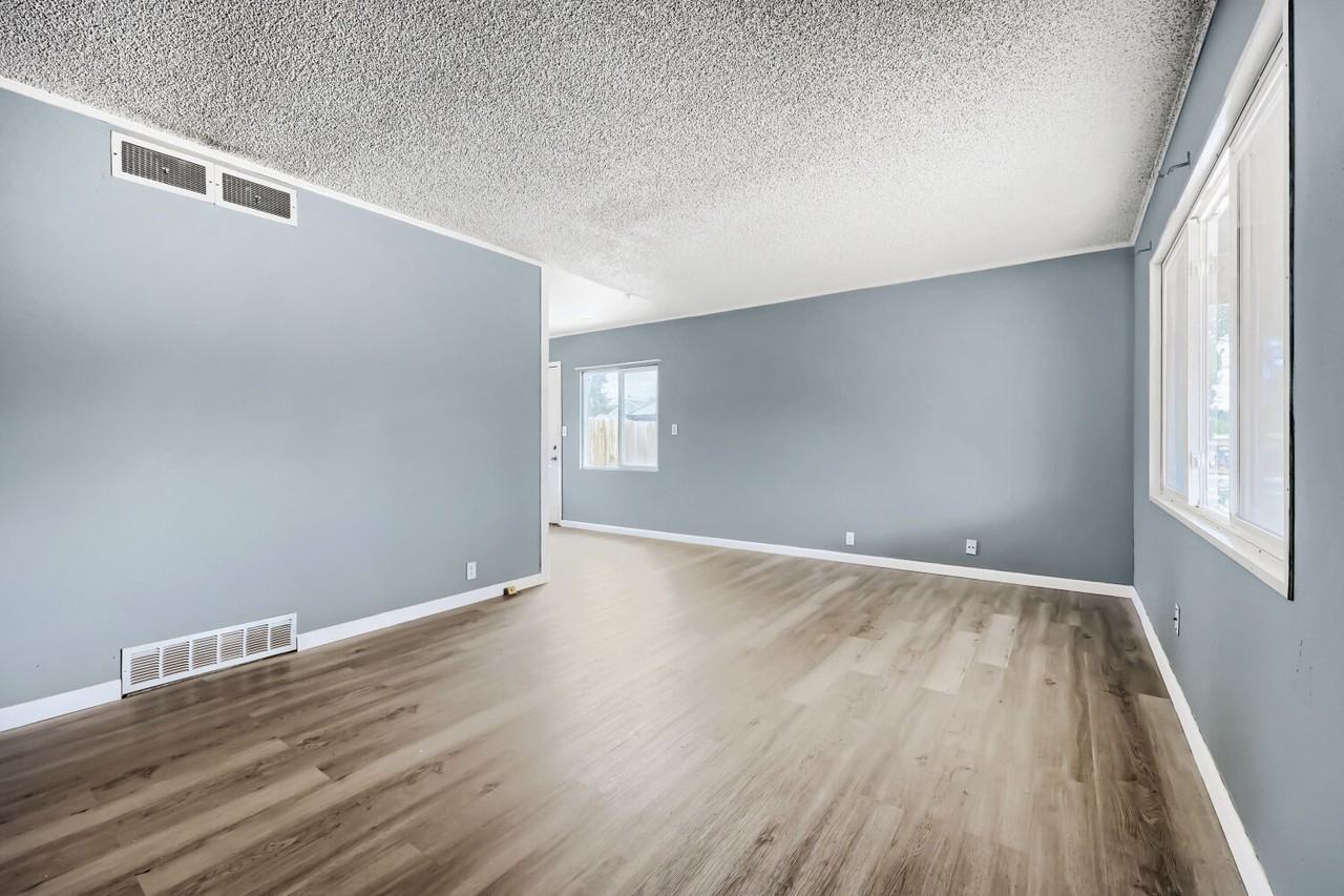 1904 North Hancock Avenue #1 - Photo 3 of 16