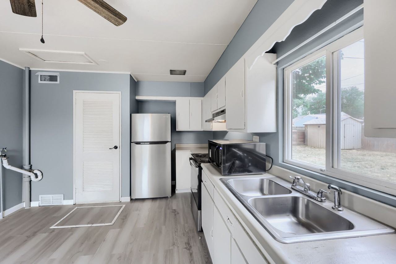 1904 North Hancock Avenue #1 - Photo 7 of 16