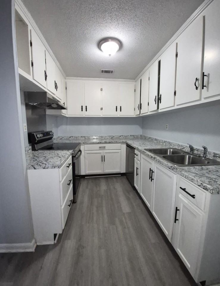 111 Becky St #1 - Photo 7 of 43