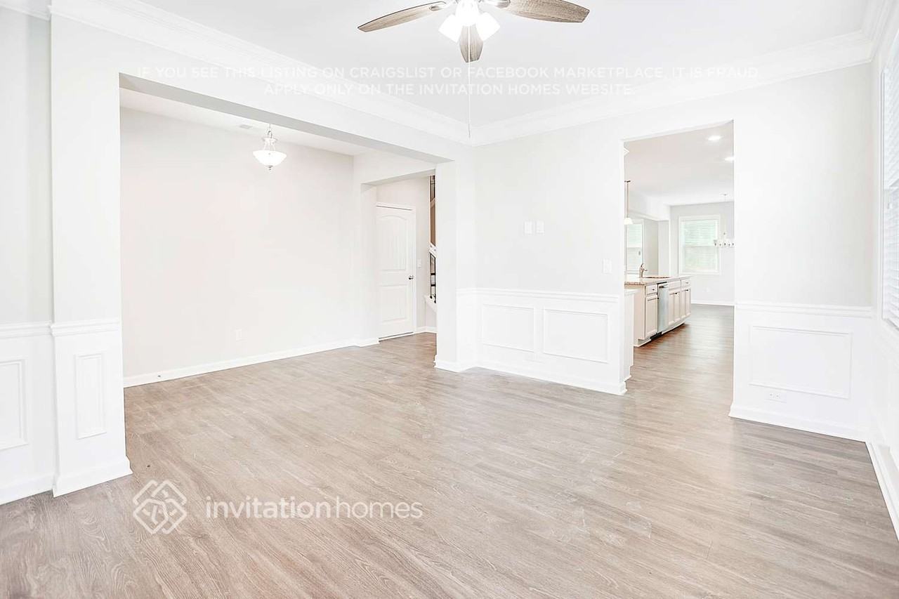 490 Lanier Ct - Photo 5 of 30