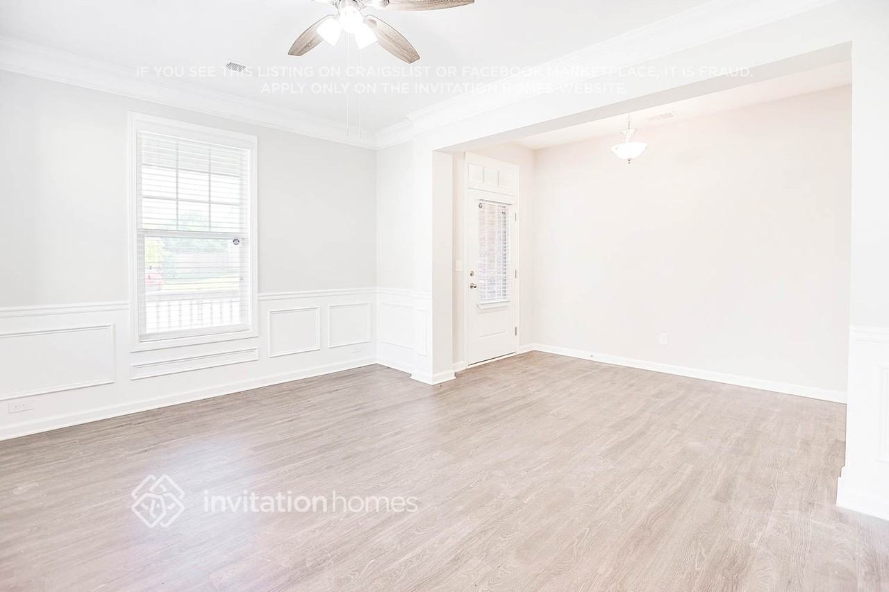 490 Lanier Ct - Photo 6 of 30