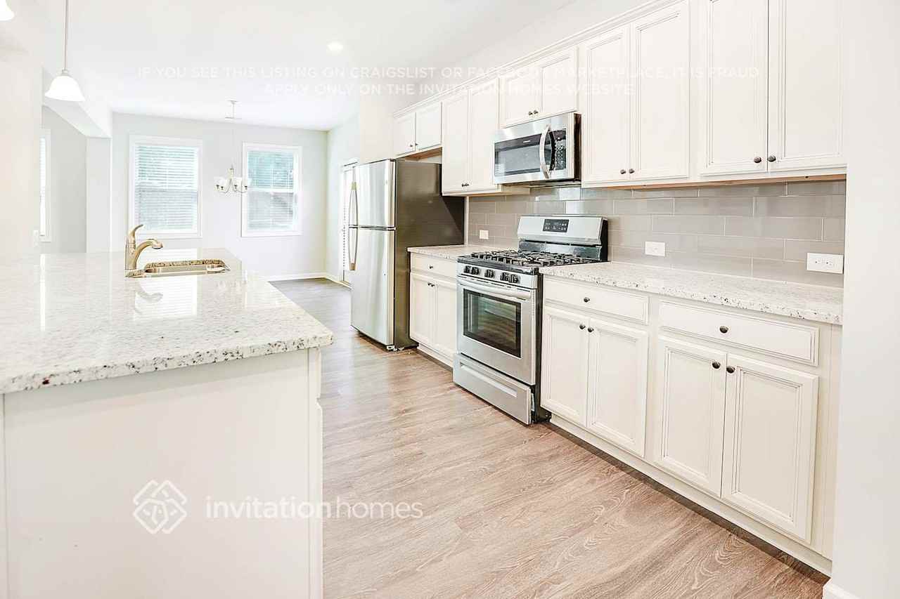 490 Lanier Ct - Photo 7 of 30