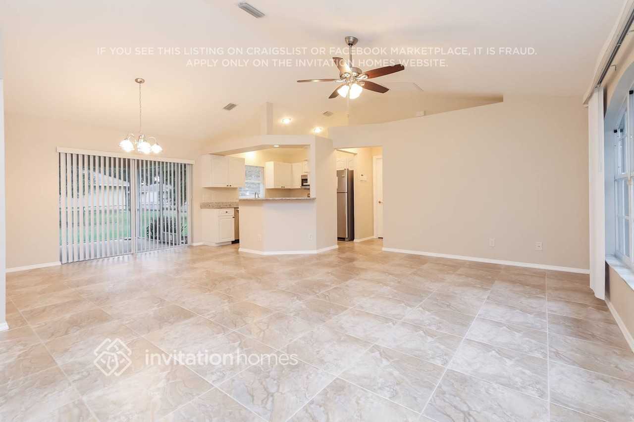 23295 Weatherman Ave - Photo 3 of 21
