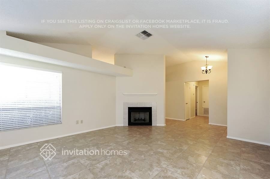 1913 Coral Tree Ct - Photo 2 of 17
