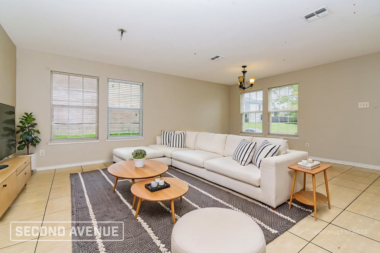3013 Timber Ridge Ln - Photo 2 of 21