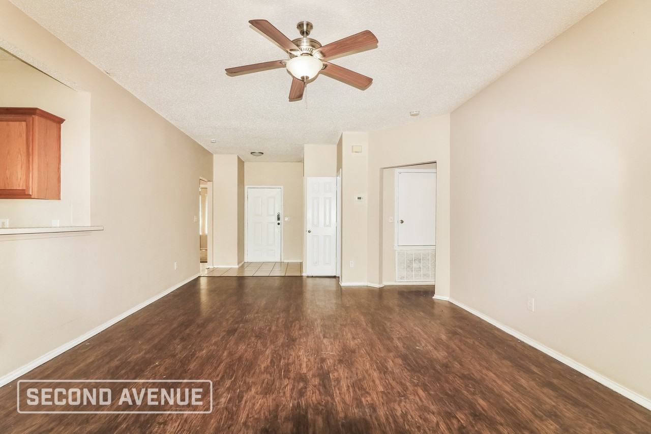 1017 La Mirada - Photo 5 of 27