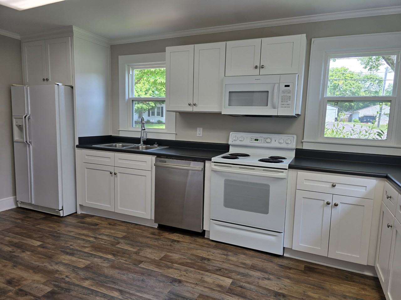 198 Spring St #1 - Photo 7 of 22