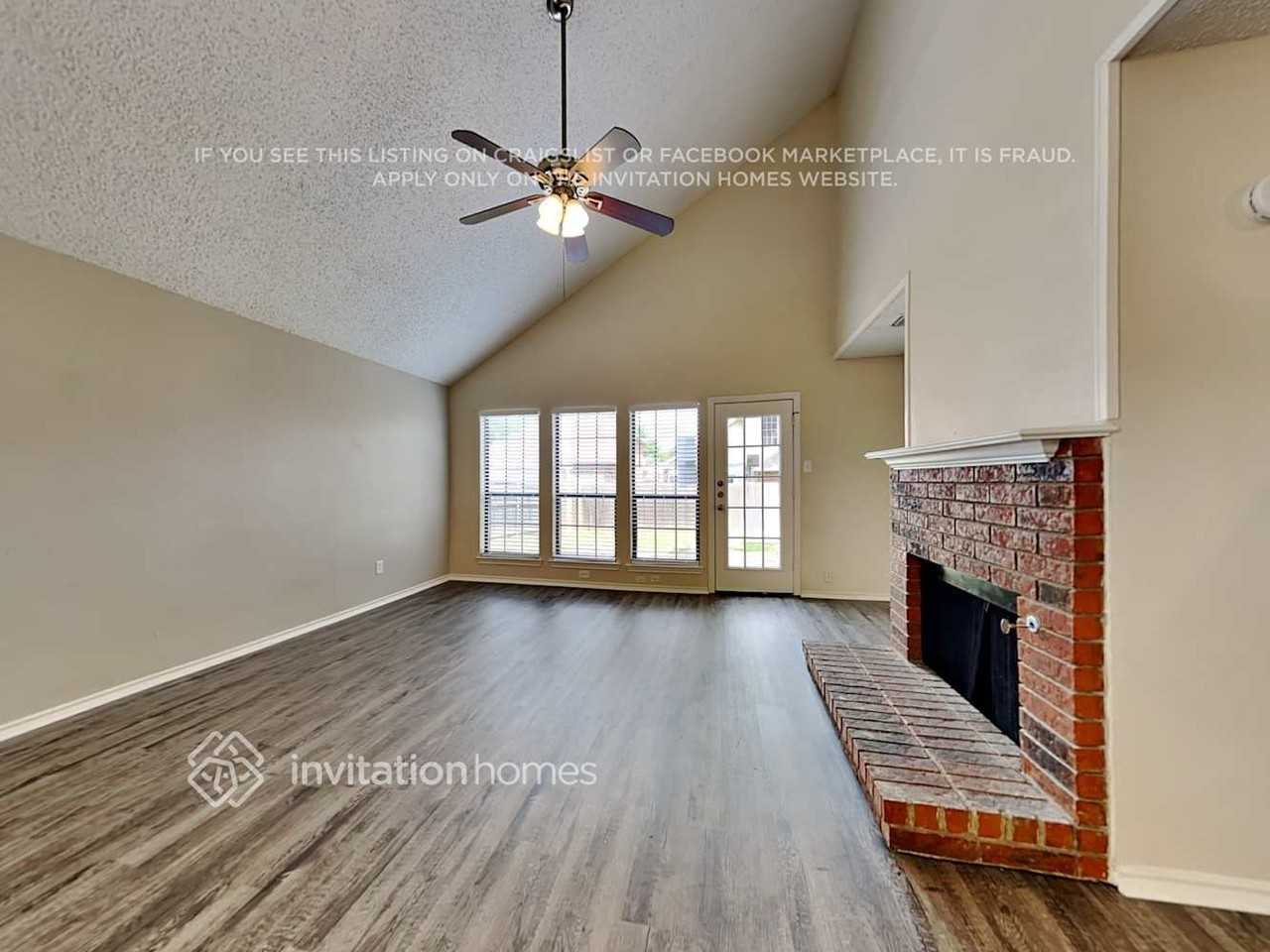 2404 Beaver Run - Photo 4 of 19
