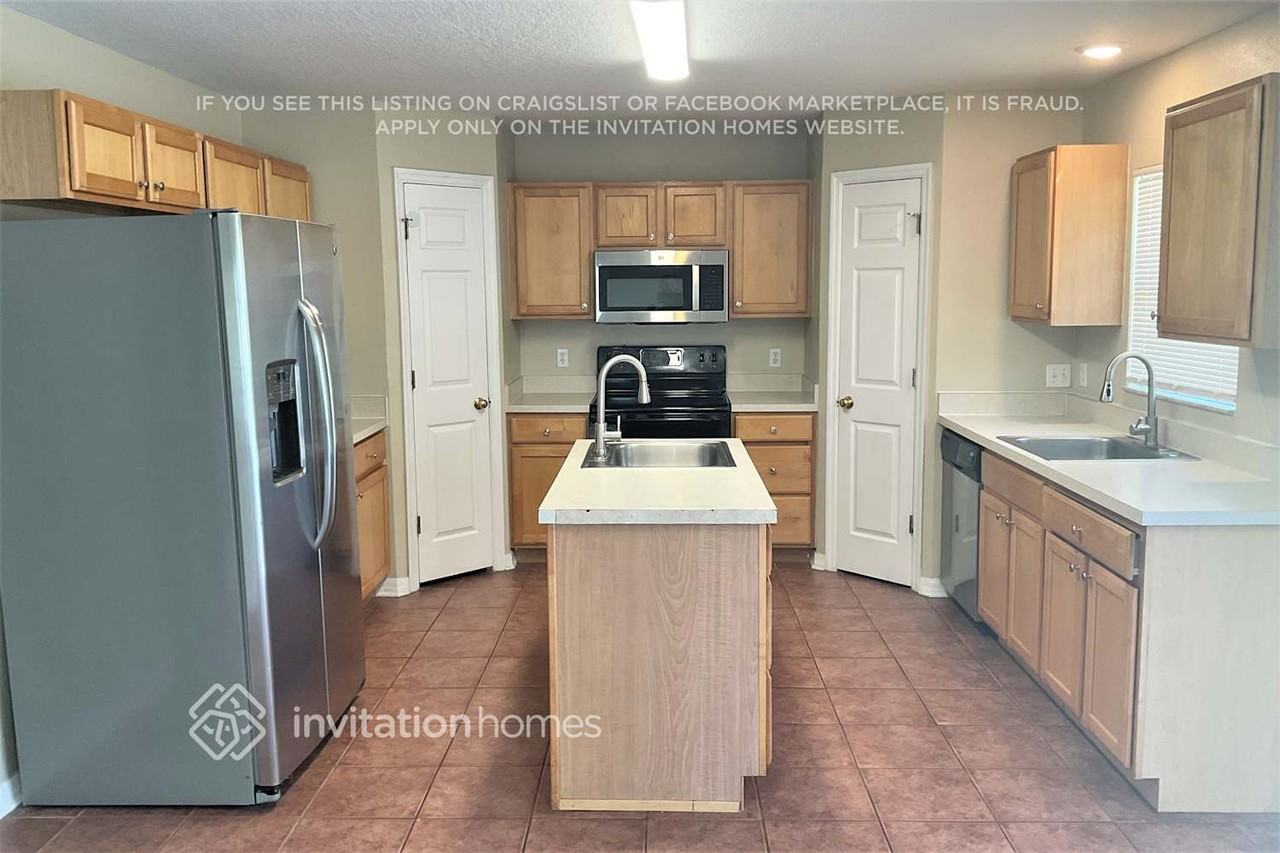 5020 Spanish Oaks Blvd - Photo 5 of 15