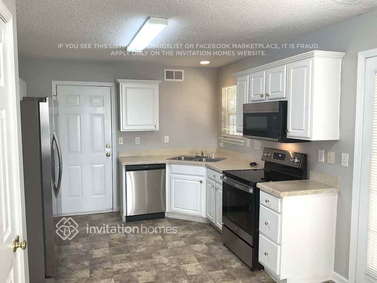 7122 Lowen Rd - Photo 4 of 14