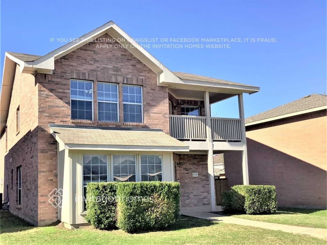 717 Duke Dr - Photo 2 of 21