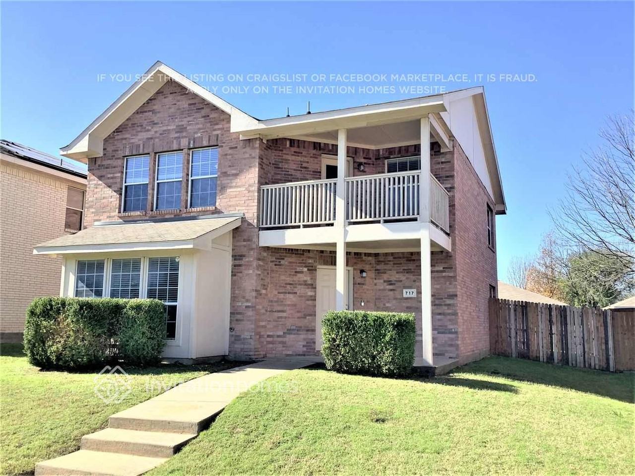 717 Duke Dr - Photo 3 of 21