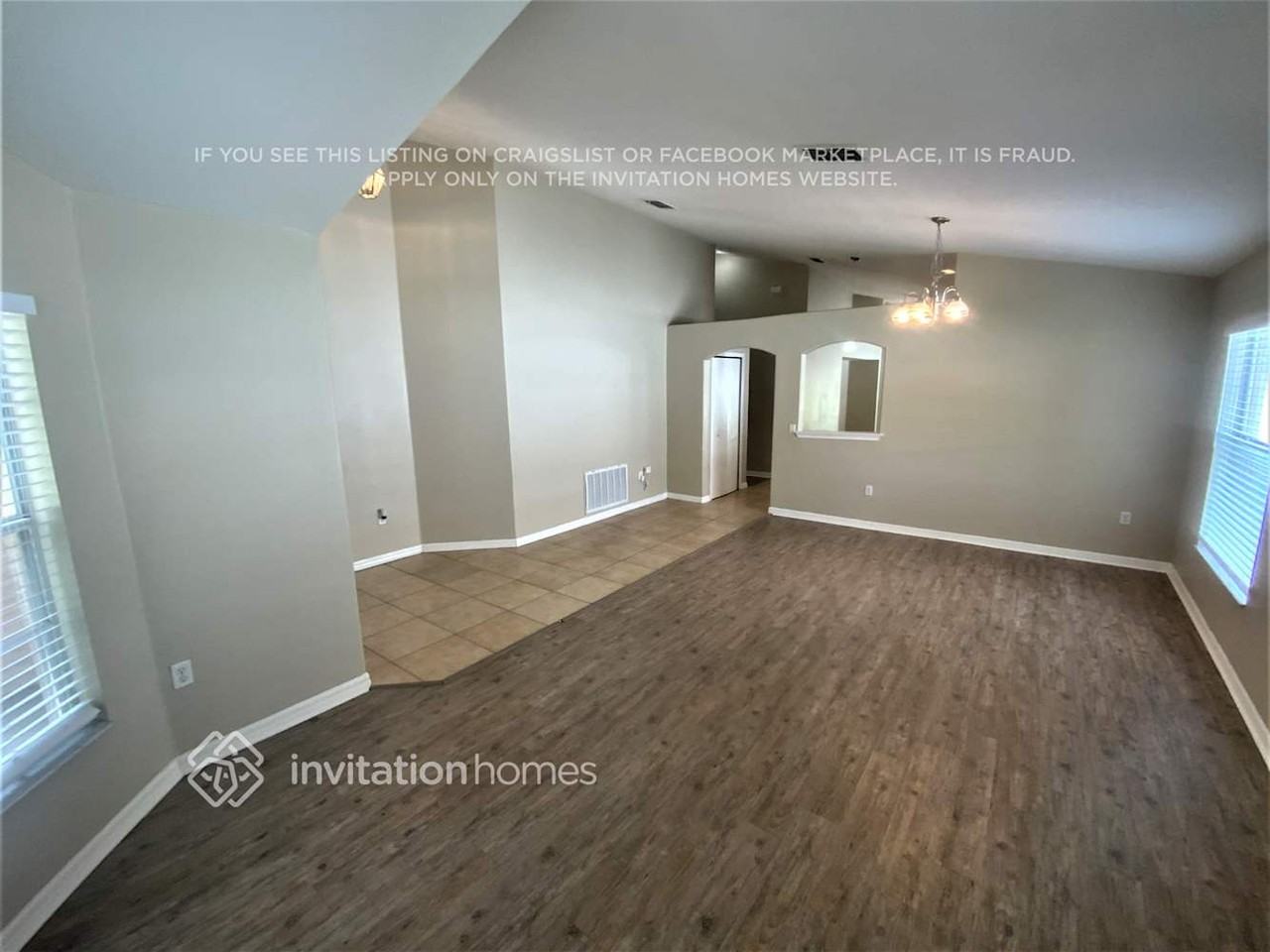 1260 Creekview Ct - Photo 4 of 12