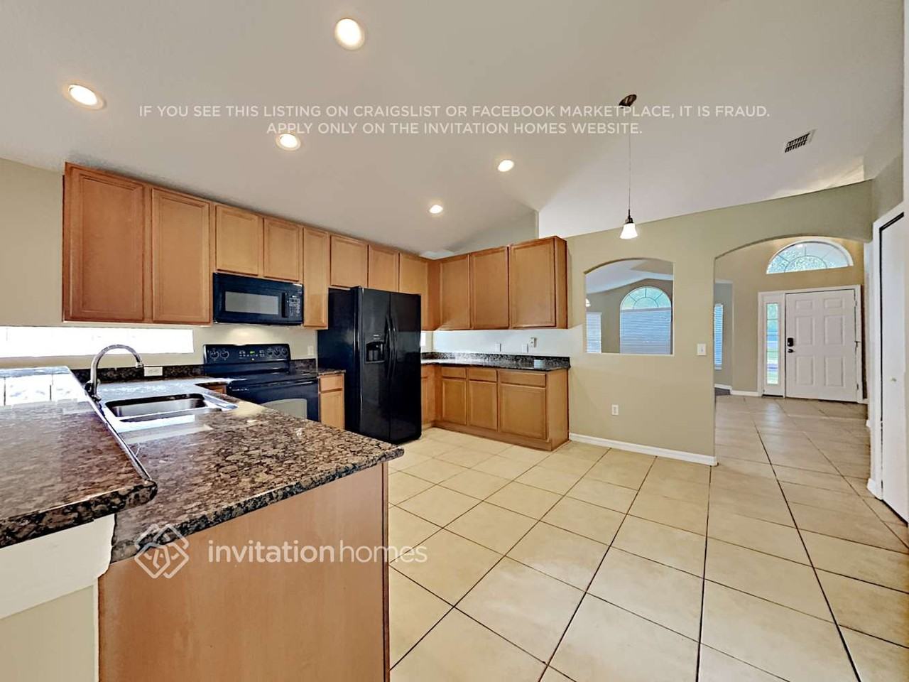 1260 Creekview Ct - Photo 5 of 12