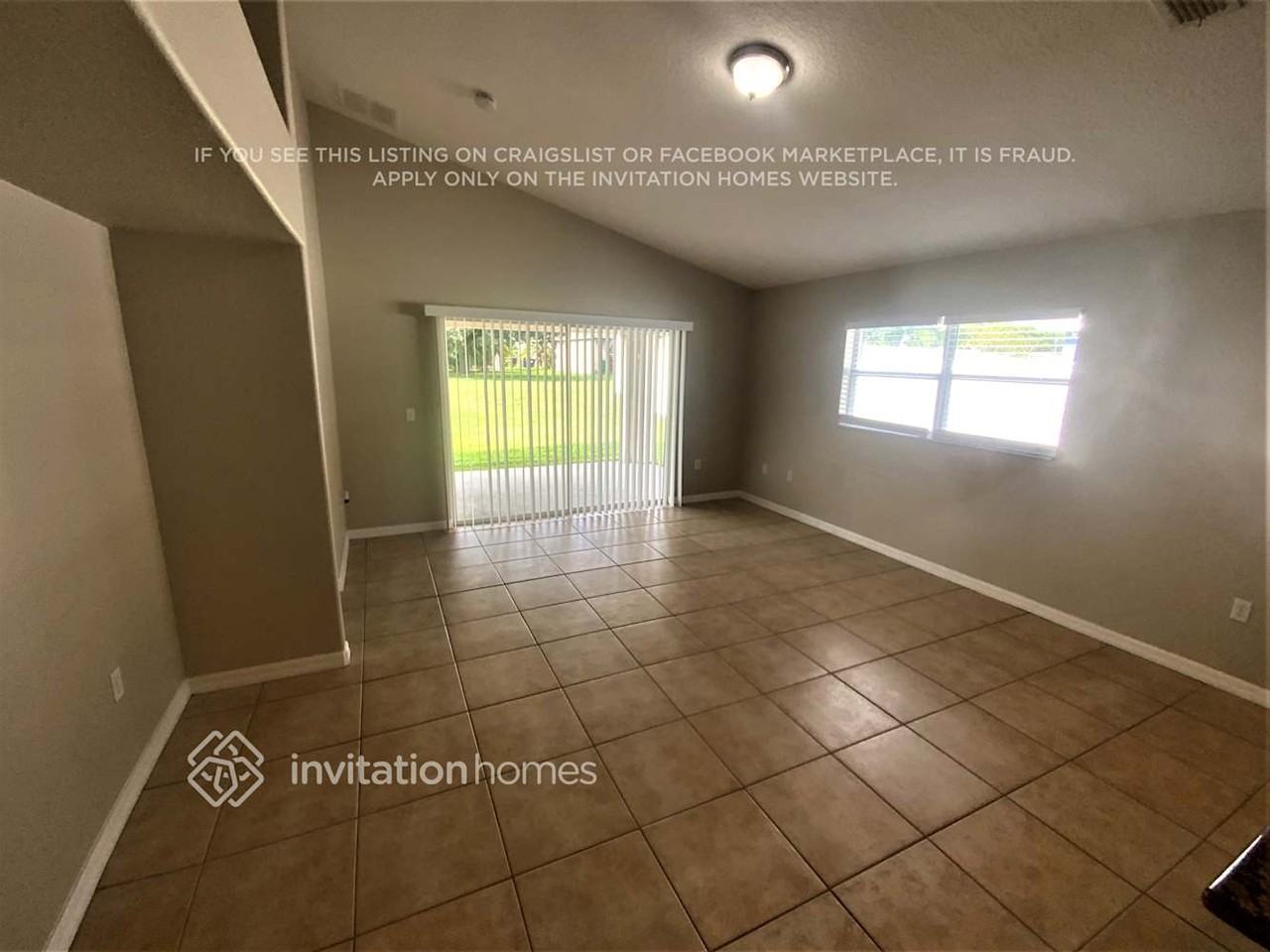 1260 Creekview Ct - Photo 7 of 12