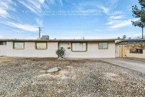 featured image of 449 S Stewart