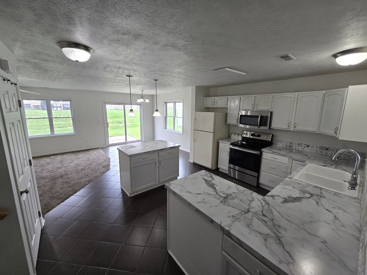 3612 Mclaughlin Dr #1 - Photo 3 of 17