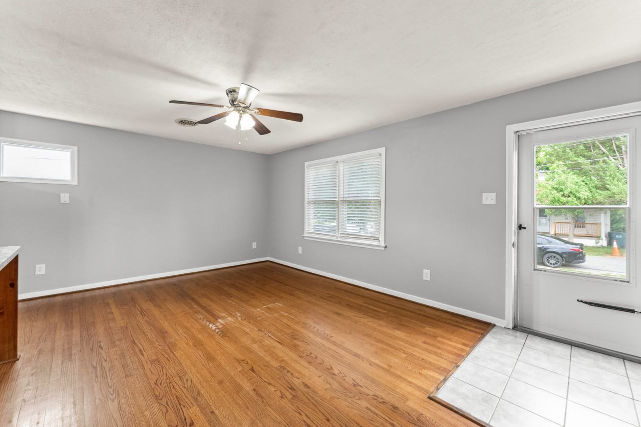 104 N Oak Ave #1 - Photo 5 of 29