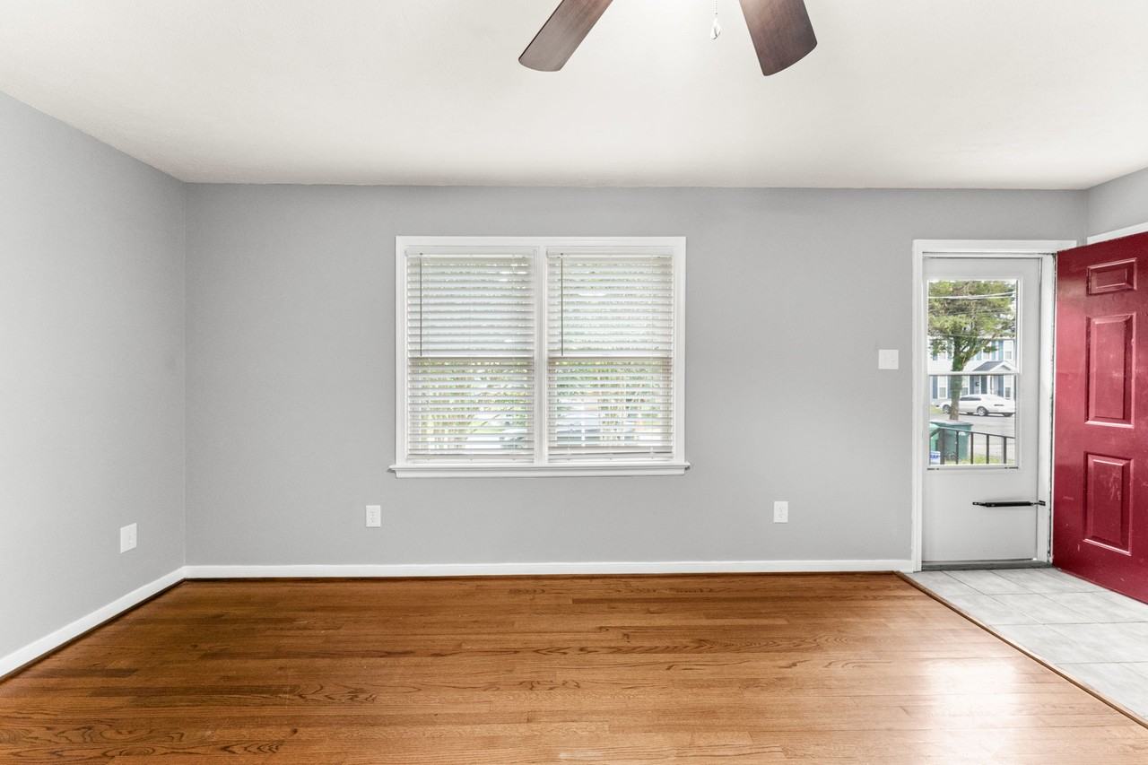104 N Oak Ave #1 - Photo 7 of 29