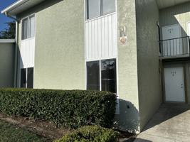 featured image of 593 Fairways Cir #1