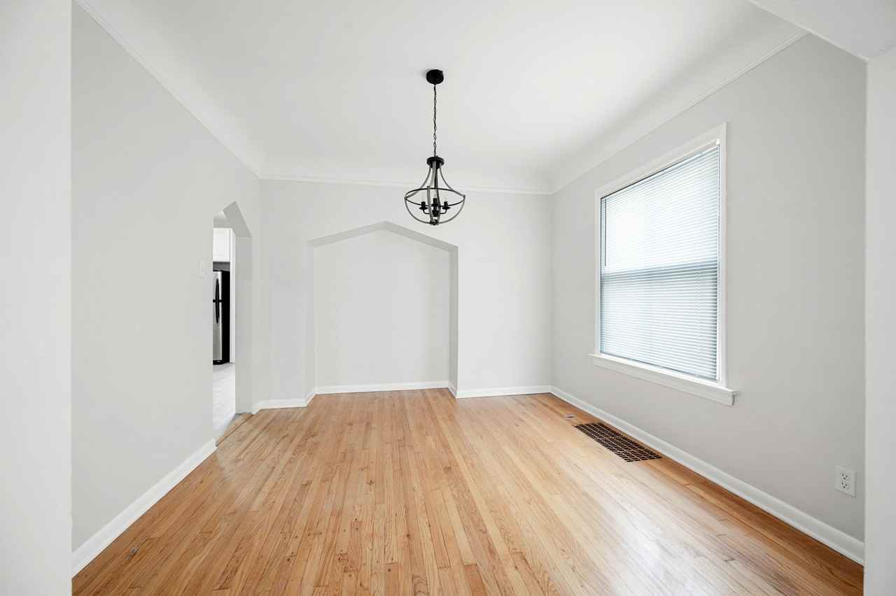 4849 W Hutchinson St #1 - Photo 4 of 27
