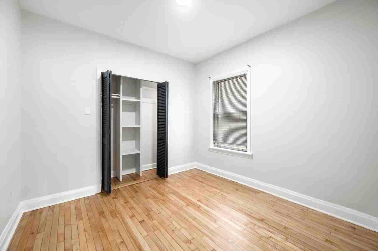 4849 W Hutchinson St #1 - Photo 6 of 27