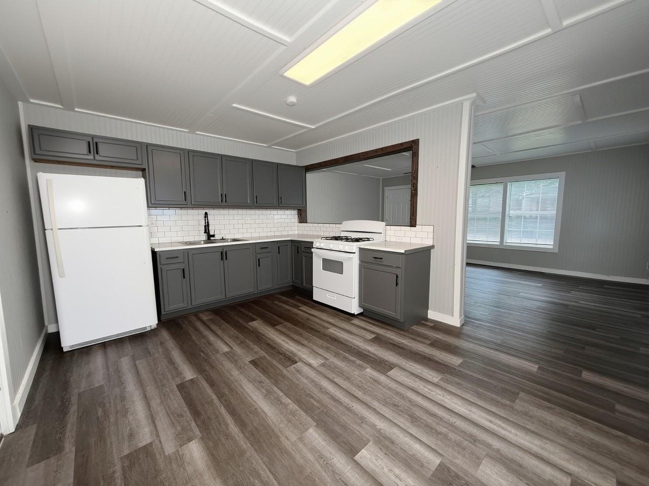 1016 W Crawford St #1 - Photo 6 of 17