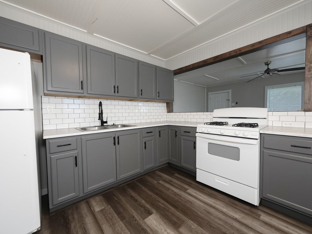 1016 W Crawford St #1 - Photo 7 of 17