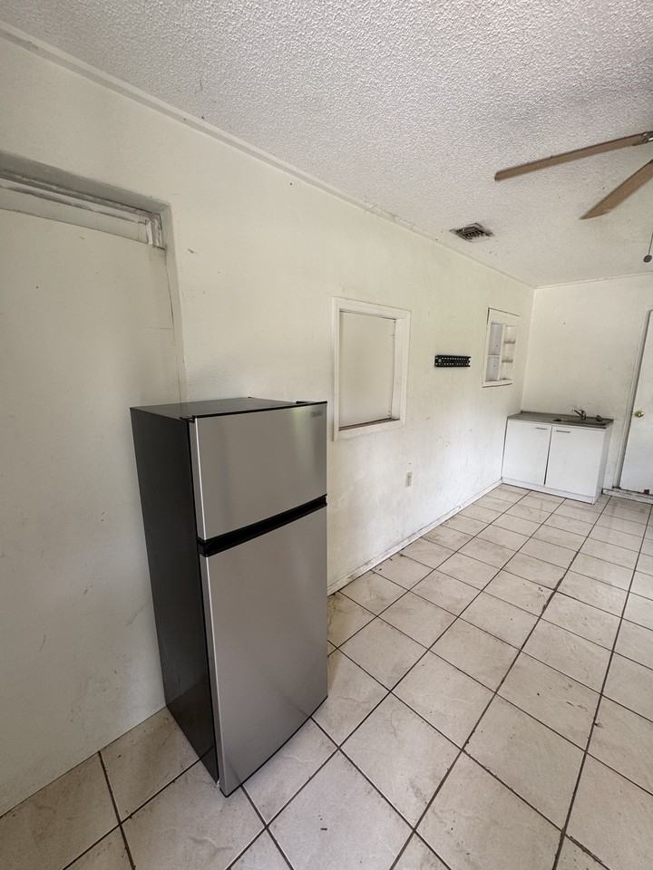 148 Deacon Jones Blvd #4 - Photo 2 of 15