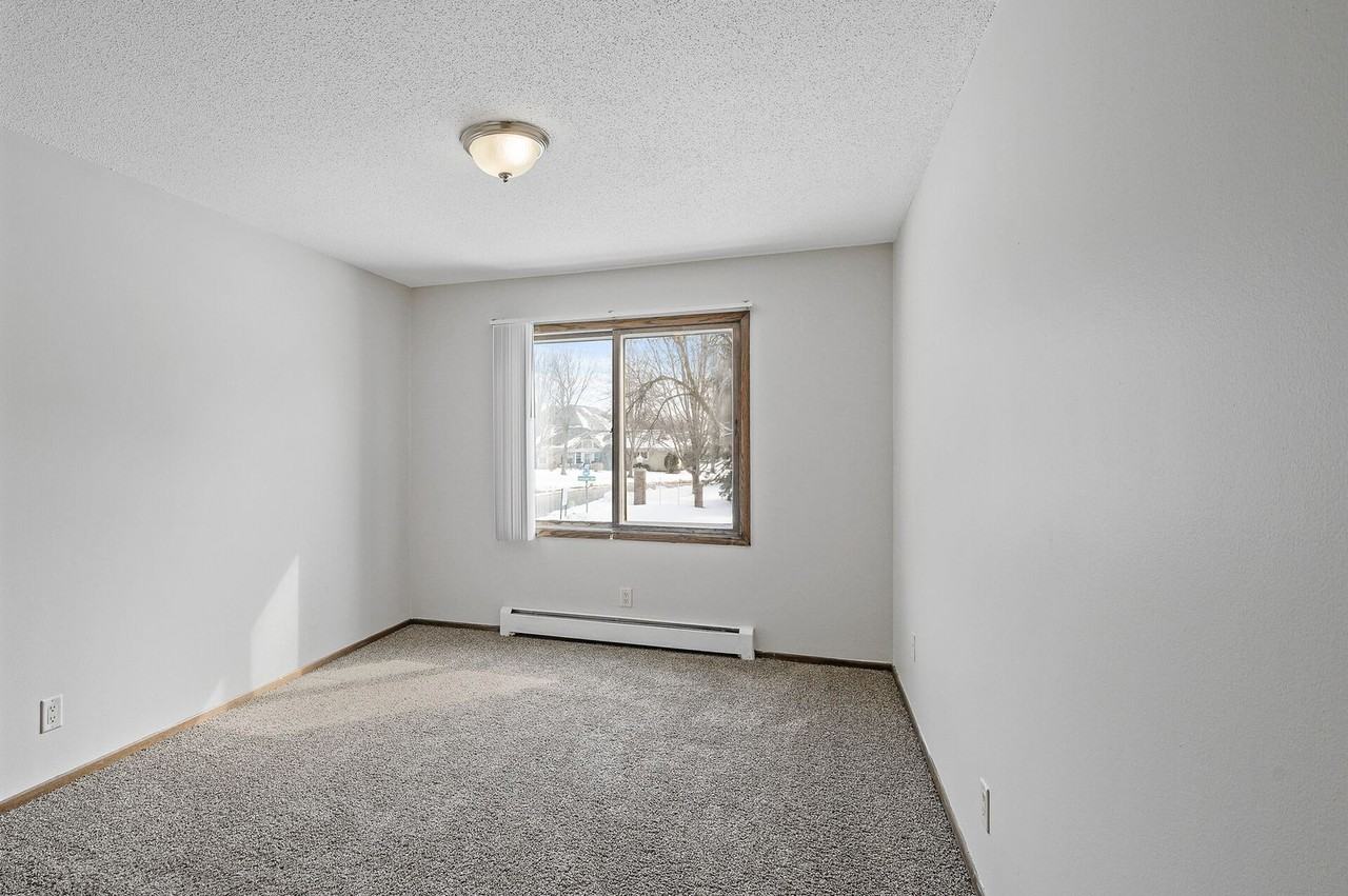 Highland Gables Apartments - Photo 3 of 25