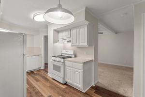 featured image of 102 Strand St