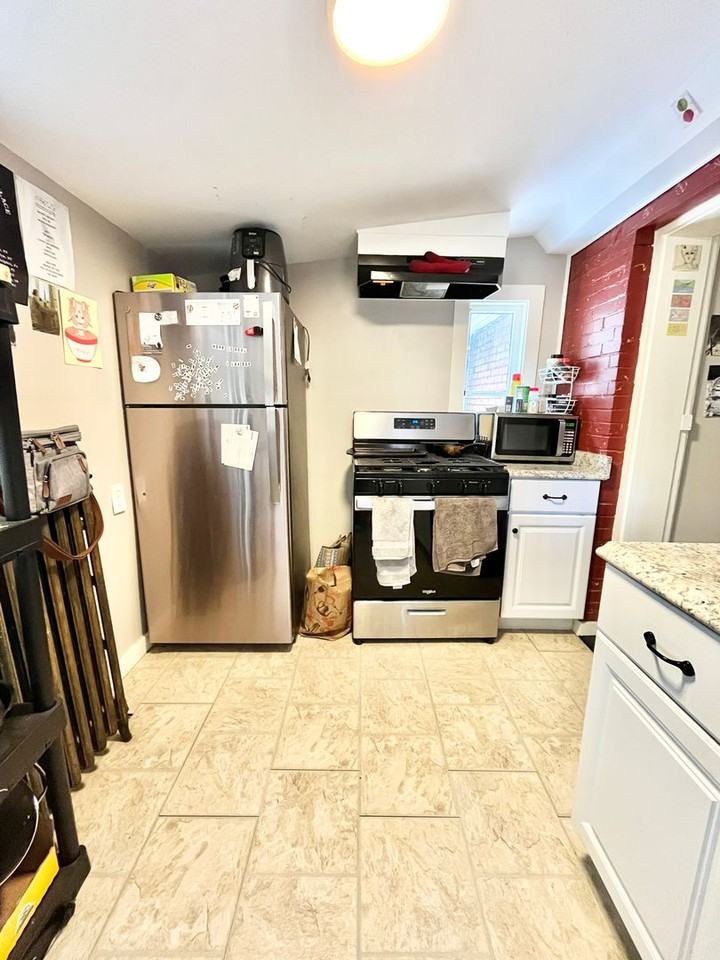 1415 S. 3rd - Photo 5 of 10
