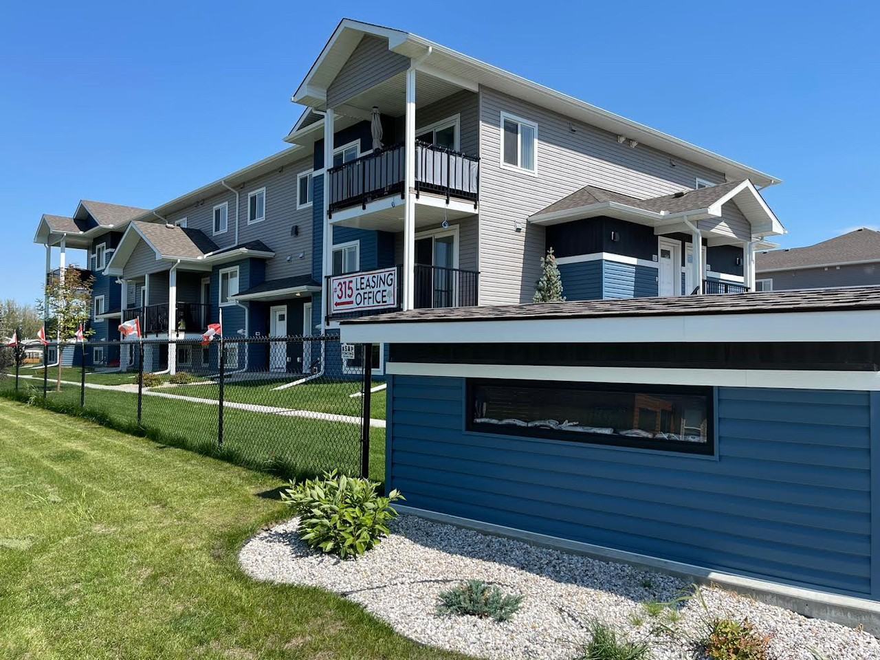 7 Sun Meadows Way - Photo 2 of 12