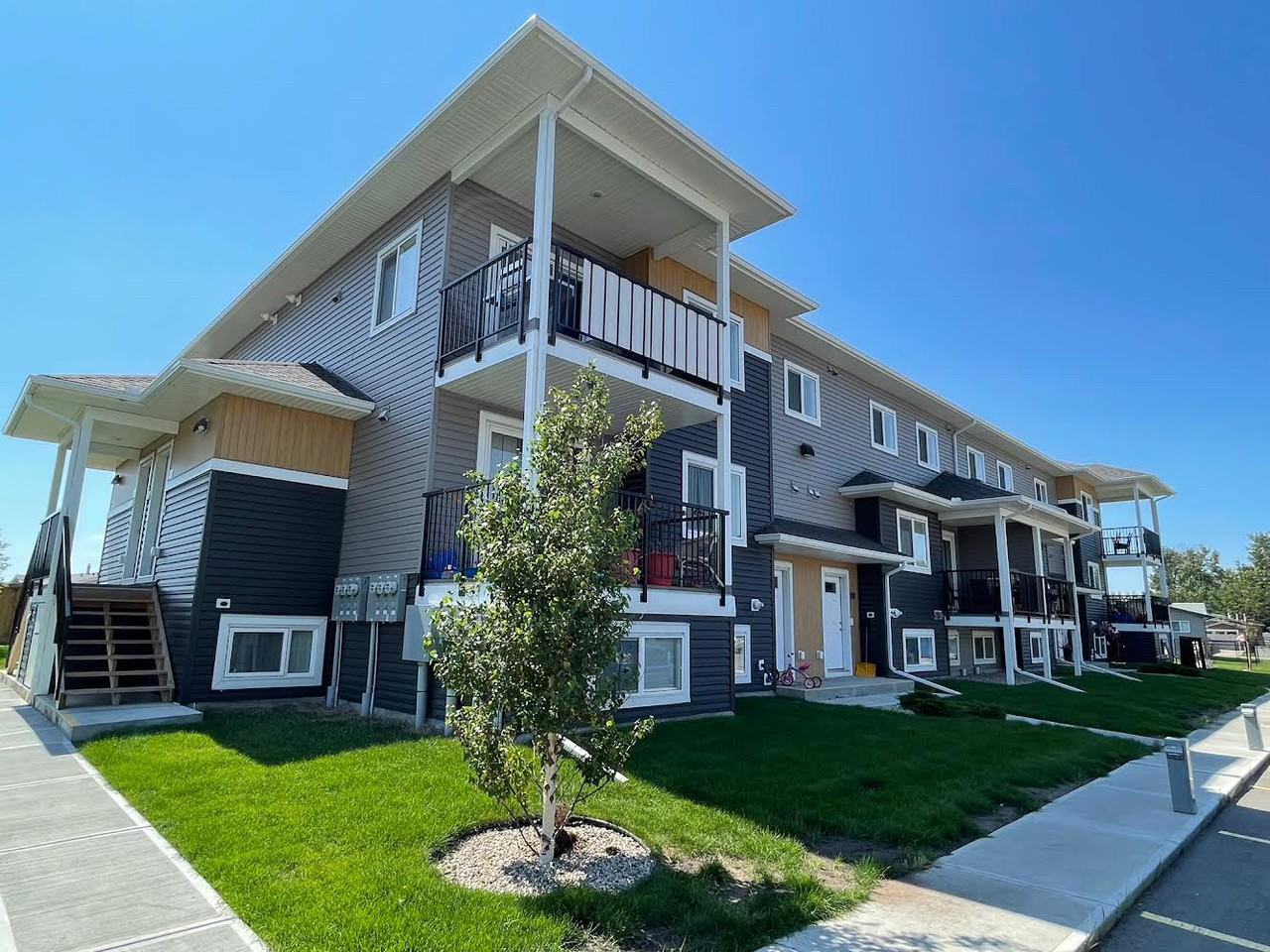 7 Sun Meadows Way - Photo 4 of 12