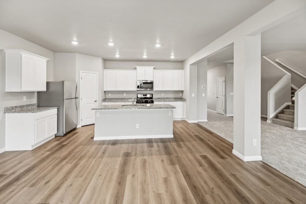 923 Gianna Ave - Photo 6 of 24